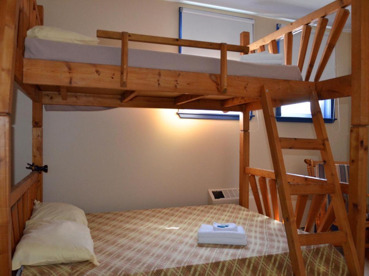 Auberge De Douglastown Gaspé Kültér fotó